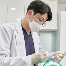 상악동 거상술 동반한 임플란트, 철저한 관리로 재식립 부작용 줄여야