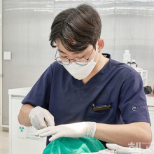 위턱뼈 부족 시 상악동거상술 필요, 임플란트 전 주의사항은? [강용욱 원장 칼럼]