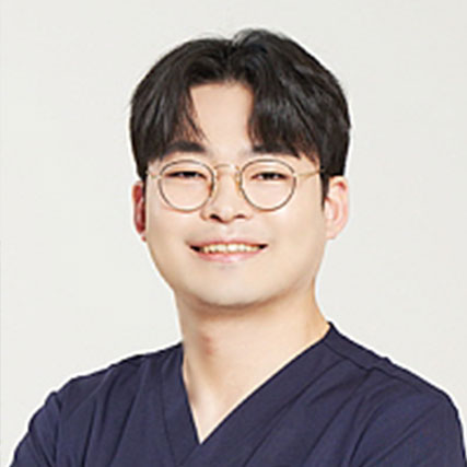 '구강위생, 생활습관이 관리임플란트 수명 좌우