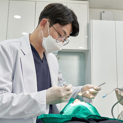 사랑니 발치 조건은 '비정상 맹출각도와 매복'