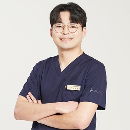 틀니보다 임플란트, 왜 더 나은 선택일까?