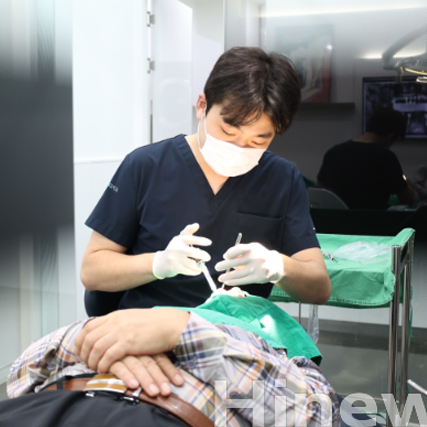 임플란트 전 꼭 확인해야 할 요소, 뼈이식의 중요성 [강용욱 원장 칼럼]