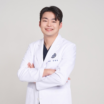 [건강 365] 임플란트주위염 예방의 핵심, 식립 이후 관리에 달려 있다