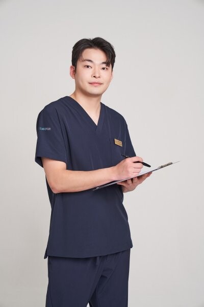 상악동 거상술과 일반 잇몸뼈 이식 무엇이 다를까