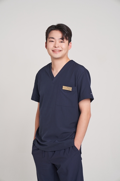 65세 이상 적용… 건강보험 임플란트 혜택과 체크 포인트는?