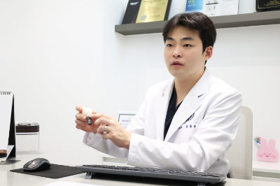 잇몸뼈 부족한 윗어금니 임플란트 해법 ‘상악동거상술’이란? [강용욱 원장 칼럼]