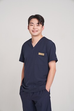 부모님 임플란트 수요 증가…전신질환 환자는 사전 진단·치료 계획 중요
