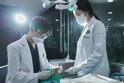 흡연·불량 구강 위생이 부르는 임플란트 염증...초기 대처 중요해 [강용욱 원장 칼럼]